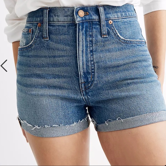 Madewell Pants - 🌼 NEW Madewell High Rise Denim Shorts-Malden Wash